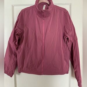 Cropped drawstring lululemon rain coat - size 10